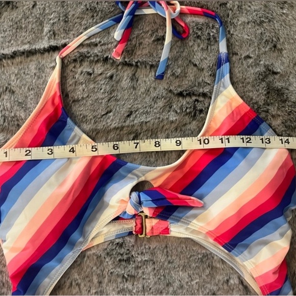 No Boundaries Striped Red White & Blue
Cutout One Piece Bathing Suit, Large
NWT‌ - Picture 3 of 11